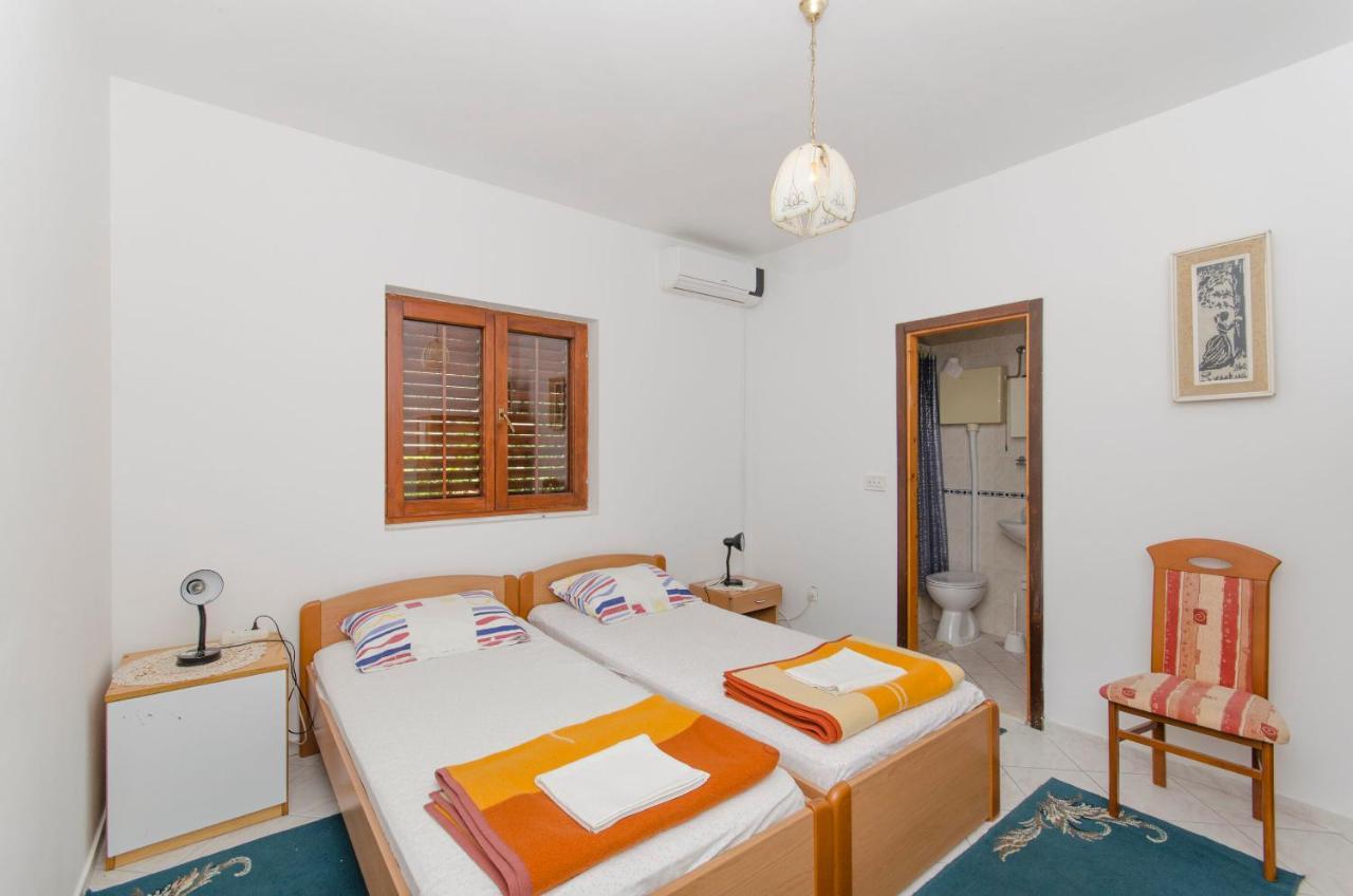 Apartments And Rooms Nike Sobra Екстериор снимка
